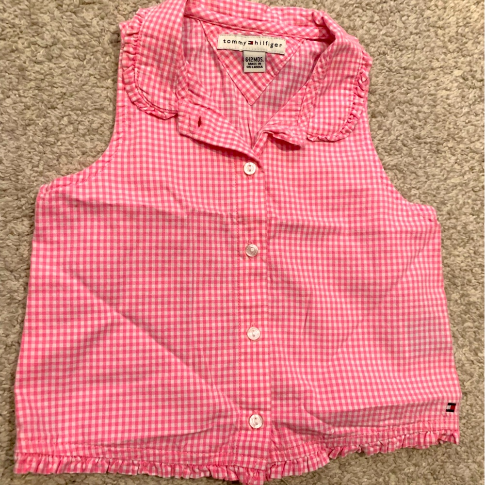 EUC Tommy Hilfiger Gingham Sleeveless Botton Down